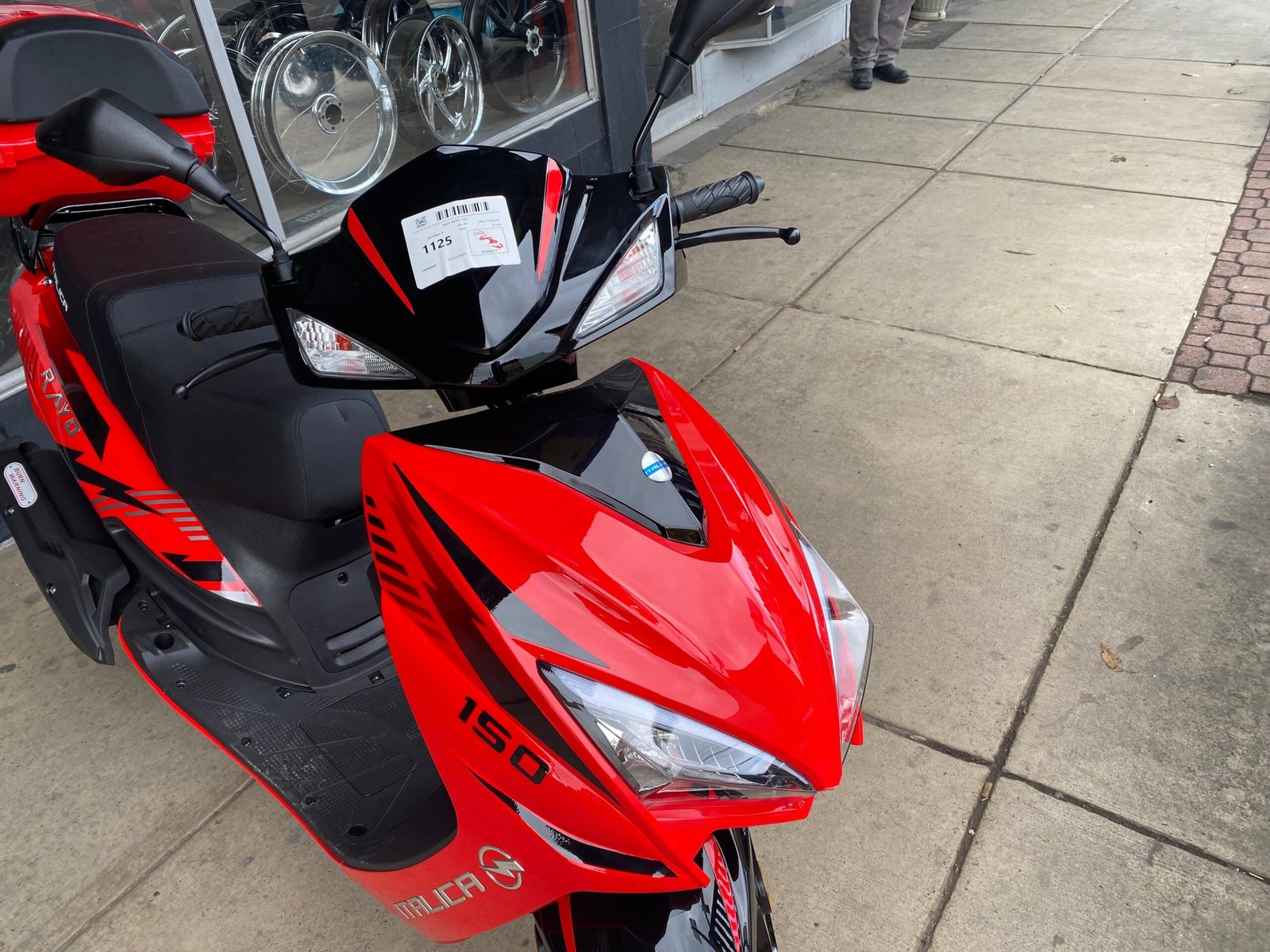 2023 Italica Rayo 150cc Fully Automatic Scooter - Image 3