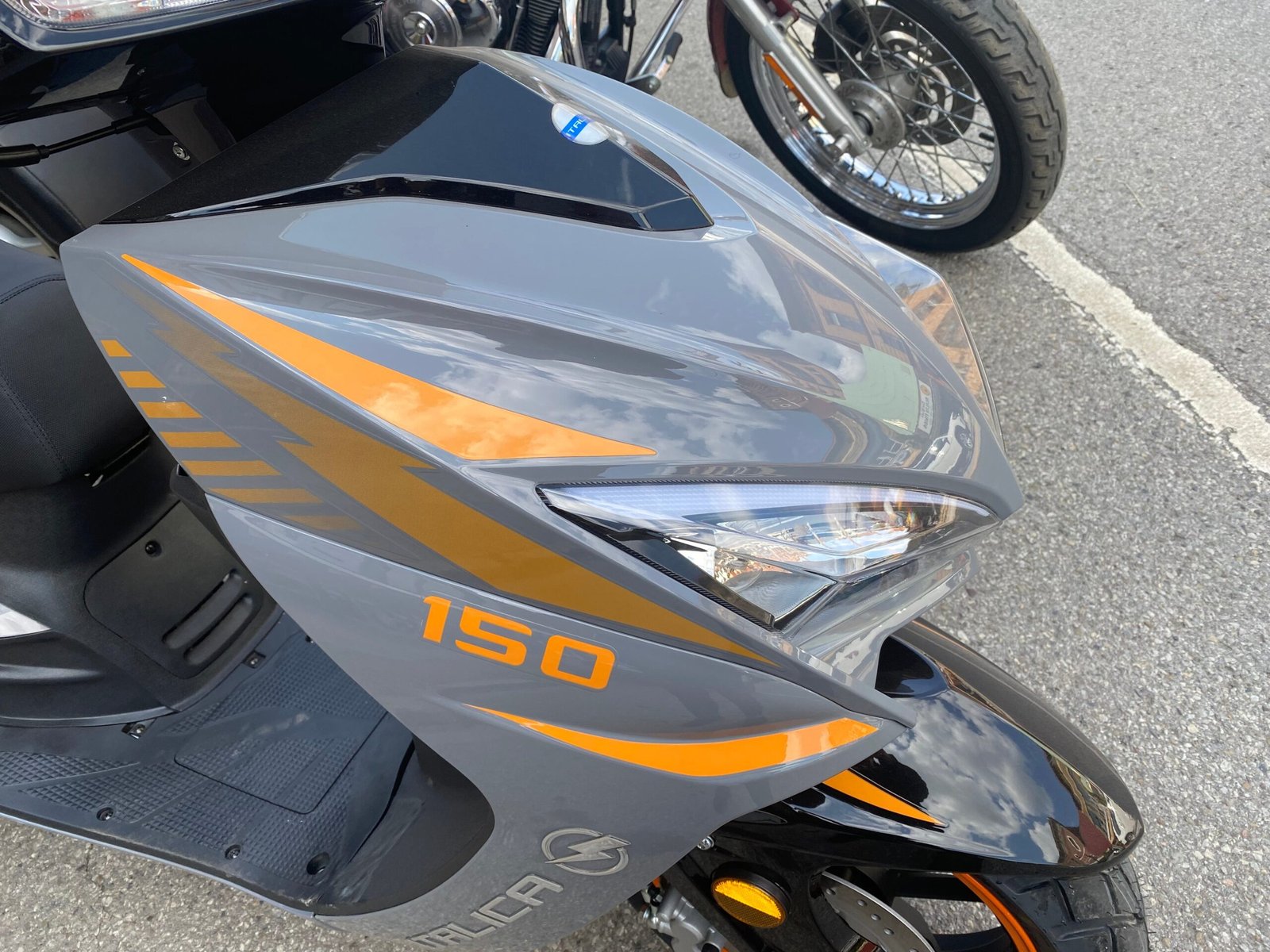 2023 Italica Rayo 150cc Automatic Scooter - Image 3