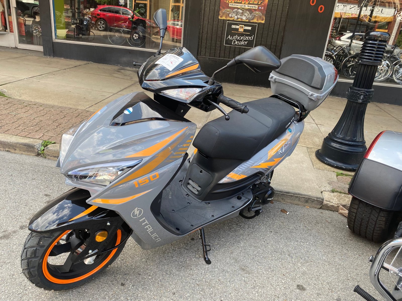 2023 Italica Rayo 150cc Automatic Scooter